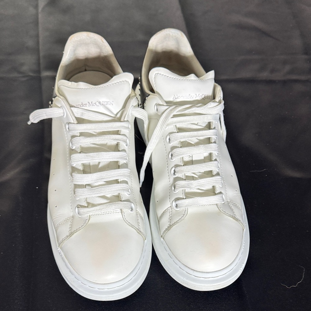 Alexander McQueen White Leather Low-Top Sneakers for Men